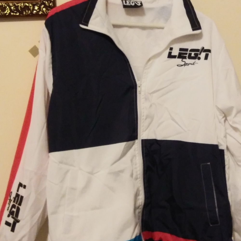 Track Jacket (wind breaker)